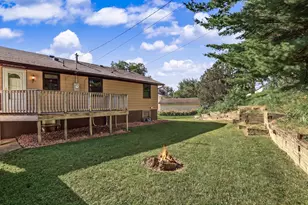 606 Grospoint Ln N, Oakdale, MN 55128 - Photo 29