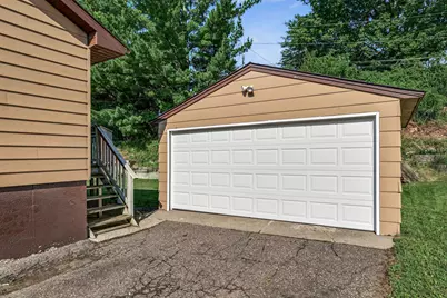 606 Grospoint Lane N, Oakdale, MN 55128 - Photo 33
