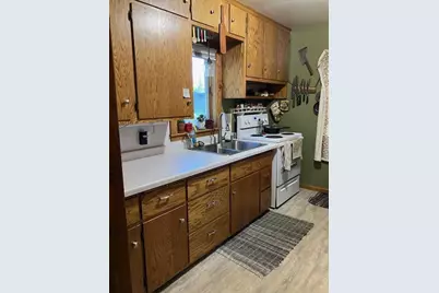825 9th Avenue NE, Waseca, MN 56093 - Photo 7