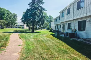 7618 Hampshire Ave N, Brooklyn Park, MN 55428 - Photo 35