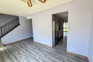 7618 Hampshire Ave N, Brooklyn Park, MN 55428 - Photo 9