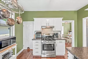 284 Winona St E, Saint Paul, MN 55107 - Photo 15