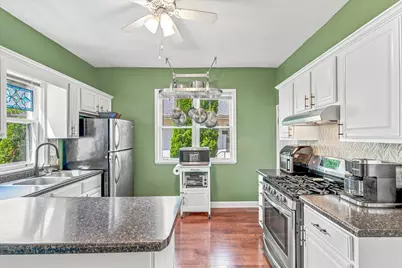284 Winona Street E, Saint Paul, MN 55107 - Photo 11