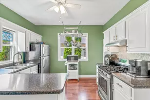 284 Winona St E, Saint Paul, MN 55107 - Photo 11