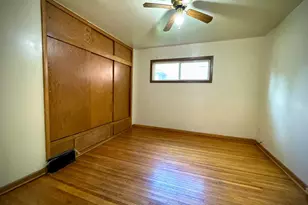 918 Jefferson Ave, Albert Lea, MN 56007 - Photo 3