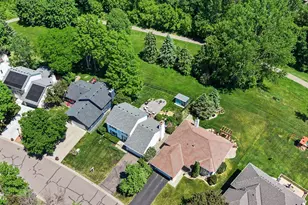 1195 Silverwood Rd, Woodbury, MN 55125 - Photo 3