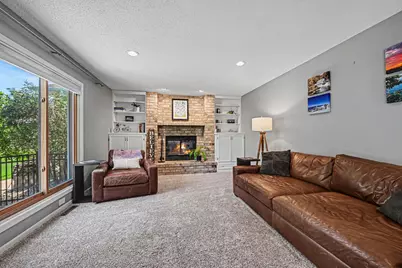1195 Silverwood Road, Woodbury, MN 55125 - Photo 5