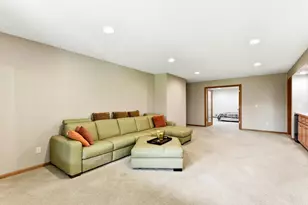 4831 Greenhaven Dr, White Bear Lake, MN 55127 - Photo 27