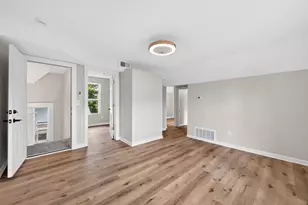 2218 Irving Ave N, Minneapolis, MN 55411 - Photo 13