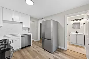 2218 Irving Ave N, Minneapolis, MN 55411 - Photo 5