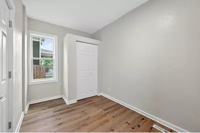 2218 Irving Avenue N, Minneapolis, MN 55411 - Photo 11