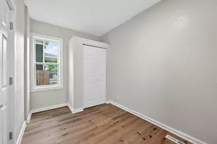 2218 Irving Ave N, Minneapolis, MN 55411 - Photo 11