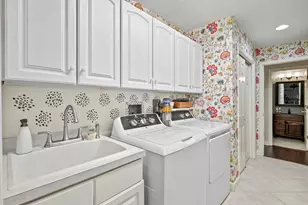 11148 Wyoming Road S, Bloomington, MN 55438 - Photo 45