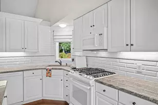11148 Wyoming Road S, Bloomington, MN 55438 - Photo 23