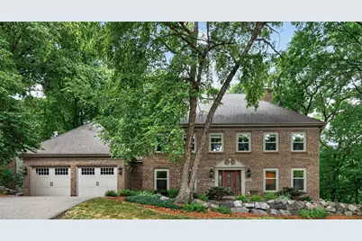18401 Beaverwood Hill, Minnetonka, MN 55345 - Photo 3