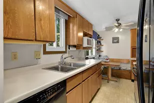 2201 Stroden Cir, Golden Valley, MN 55427 - Photo 9