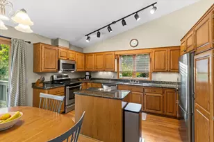 1240 Bucher Ave, Shoreview, MN 55126 - Photo 9