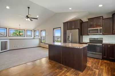 22424 Canova Court, Farmington, MN 55024 - Photo 5