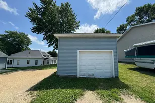 400 S Main St, Pine Island, MN 55963 - Photo 3