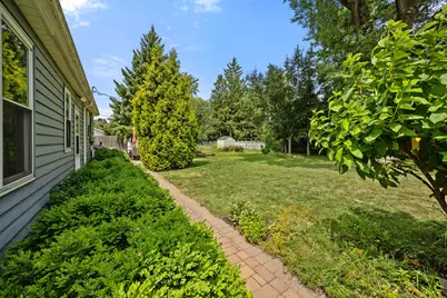 891 Edgewater Avenue, Shoreview, MN 55126 - Photo 21