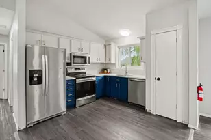 4449 W 144th St, Savage, MN 55378 - Photo 5