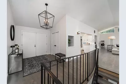 335 Pineview Lane N, Plymouth, MN 55441 - Photo 13