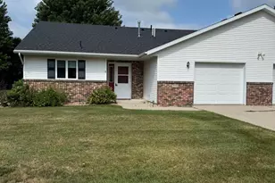 2608 10th St SW, Willmar, MN 56201 - Photo 1
