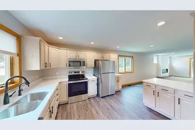 2608 10th Street SW, Willmar, MN 56201 - Photo 7