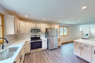 2608 10th St SW, Willmar, MN 56201 - Photo 7