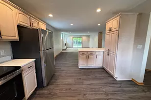 2608 10th St SW, Willmar, MN 56201 - Photo 3