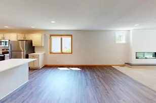 2608 10th St SW, Willmar, MN 56201 - Photo 9
