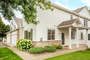 11011 Oak Grv Cir, Woodbury, MN 55129 - Photo 7