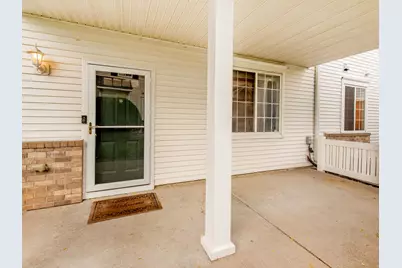11011 Oak Grove Circle #B, Woodbury, MN 55129 - Photo 9