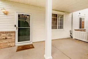 11011 Oak Grv Cir, Woodbury, MN 55129 - Photo 9