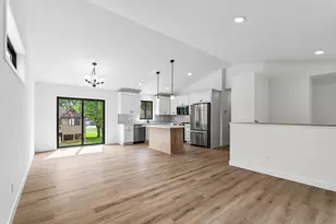 10717 Lincoln St NE, Blaine, MN 55434 - Photo 9