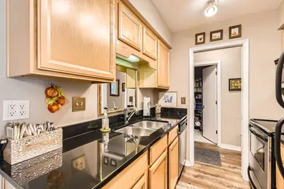 2727 W 43rd Street #102, Minneapolis, MN 55410 - Photo 11
