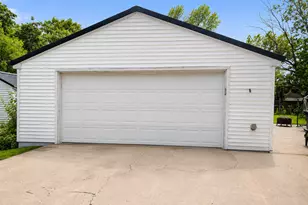 98 Vernon Ave, Morgan, MN 56266 - Photo 17