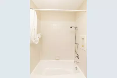 1217 Oak Street N, Fargo, ND 58102 - Photo 31