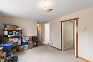 4297 Evergreen Dr, Vadnais Heights, MN 55127 - Photo 33