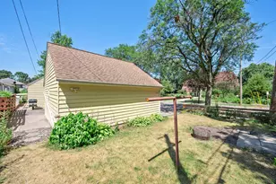 4366 Thomas Ave N, Minneapolis, MN 55412 - Photo 57
