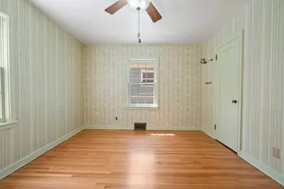 4366 Thomas Avenue N, Minneapolis, MN 55412 - Photo 33