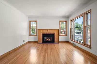 4366 Thomas Avenue N, Minneapolis, MN 55412 - Photo 9