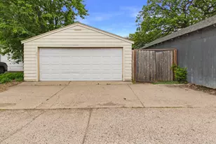 2633 Taylor Street NE, Minneapolis, MN 55418 - Photo 37