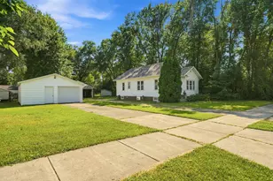 19 12th St NE, Faribault, MN 55021 - Photo 35