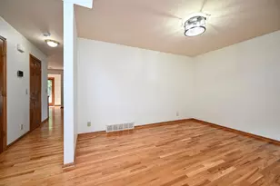 1555 48th Ave, Winona, MN 55987 - Photo 5