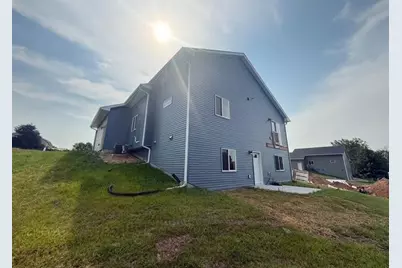 206 Blackhawk Drive, Woodville, WI 54028 - Photo 7