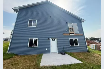206 Blackhawk Drive, Woodville, WI 54028 - Photo 9
