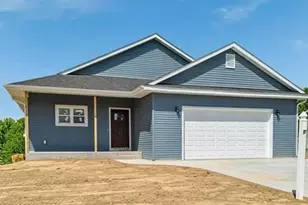 206 Blackhawk Dr, Woodville, WI 54028 - Photo 1