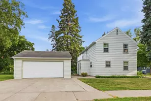 1002 10th St S, Moorhead, MN 56560 - Photo 3