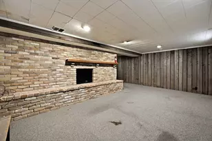 1002 10th St S, Moorhead, MN 56560 - Photo 35
